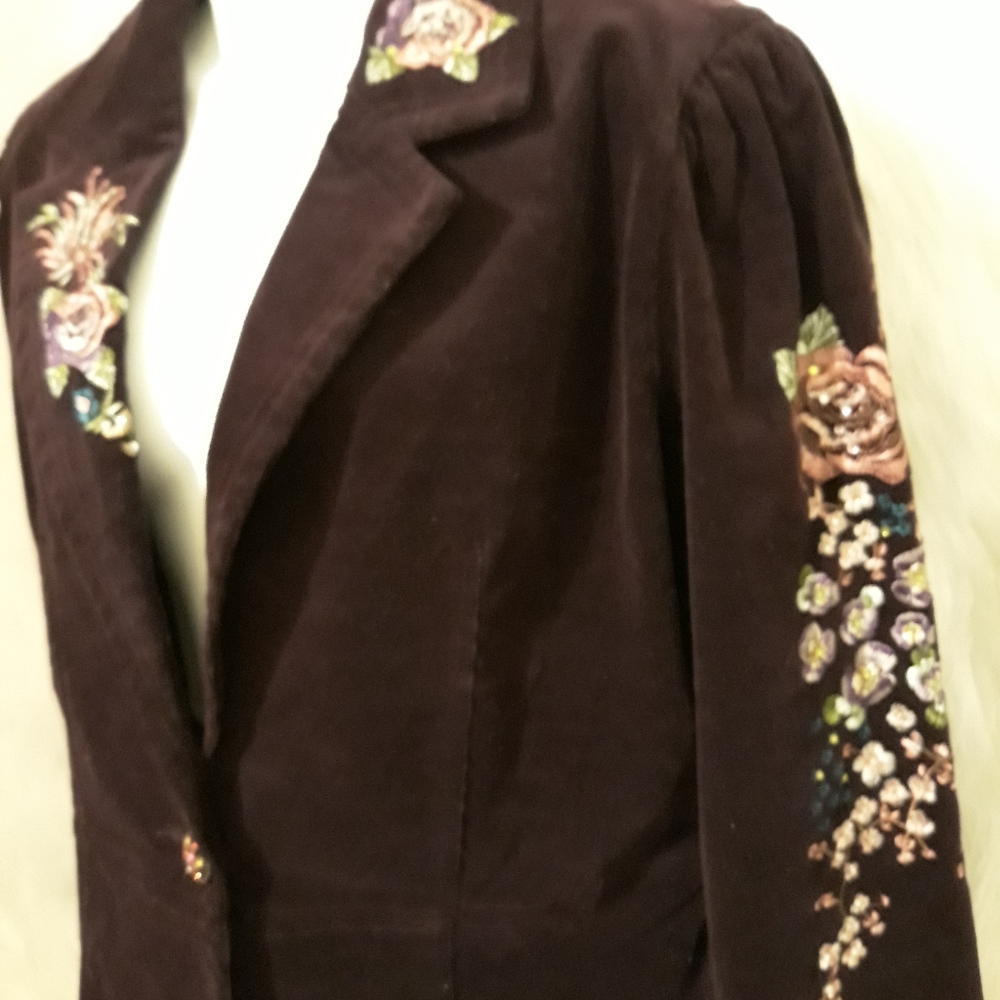 Embroidered Velvet Blazer Jacket - Deep Plum - Picture 12 of 15